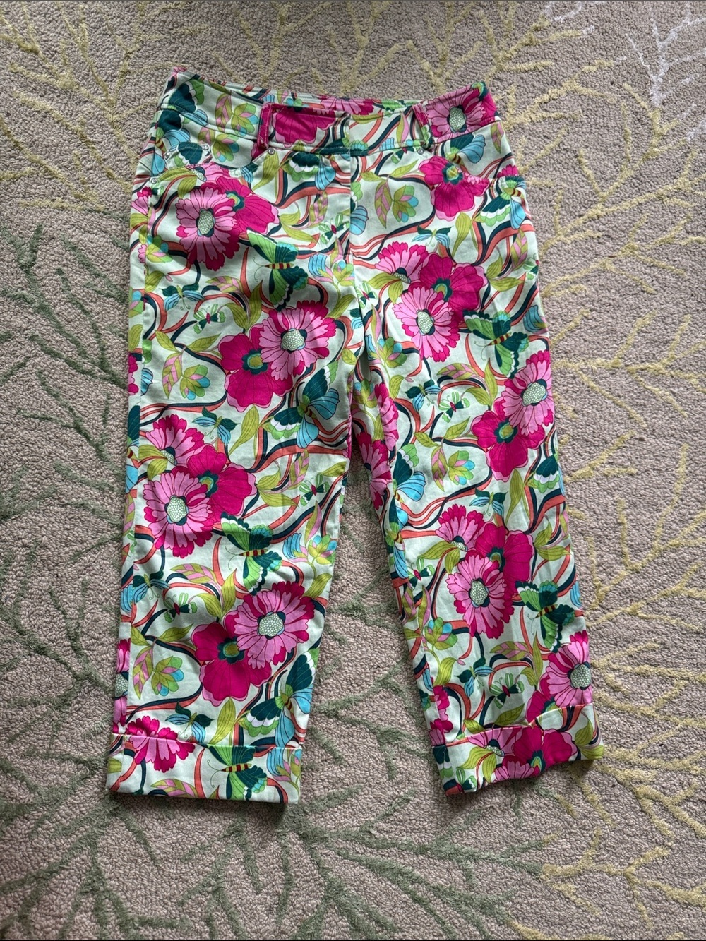 Willi Smith mid-rise cuffed capri butterfly flower pants 6